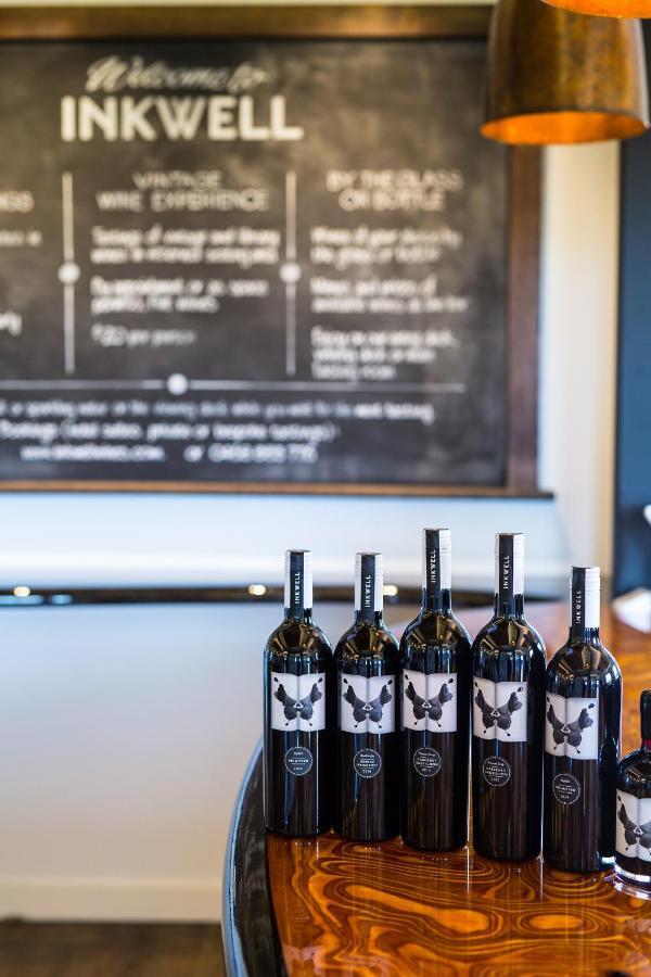 Hotel California Road At Inkwell Wines Mclaren Vale Exterior foto